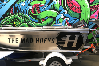 mad-hueys-boat---vehicle-wrap---stick-it-signs---the-wrap-booth---gold-coast